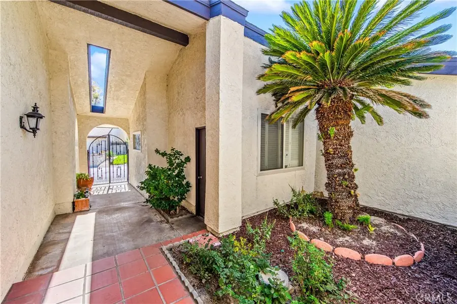 1986 W Bayshore, Anaheim, CA 92801 - #3