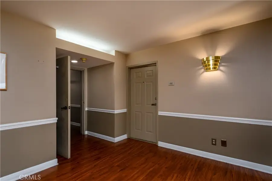 35 Linden #202, Long Beach, CA 90802 - #2