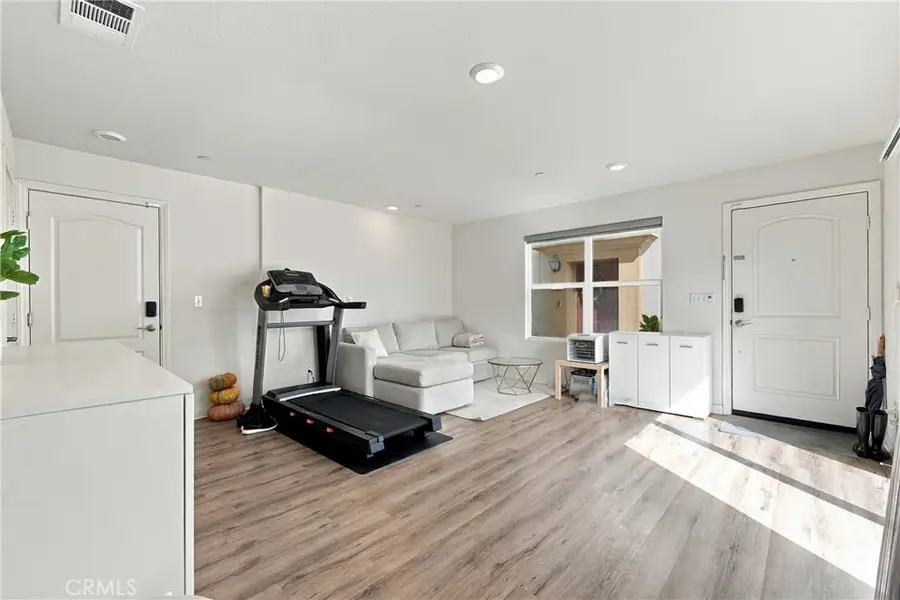 318 S Quadrilateral, Anaheim, CA 92802 - #3
