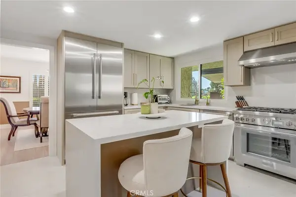 6330 Riviera, Long Beach, CA 90815
