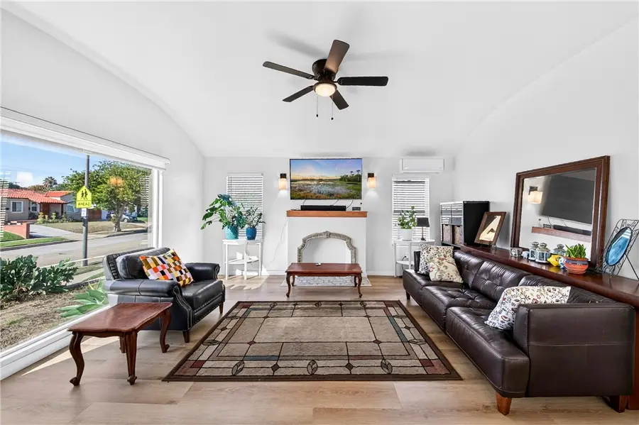 2027 W 75th, Los Angeles, CA 90047 - #2