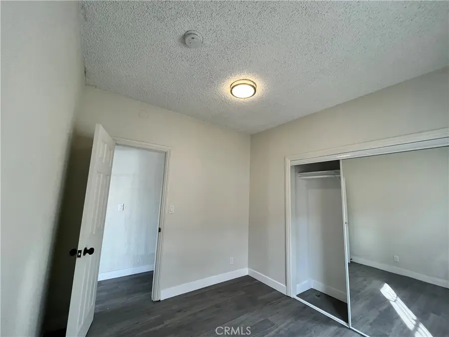 611 W 57th, Los Angeles, CA 90037 - #2