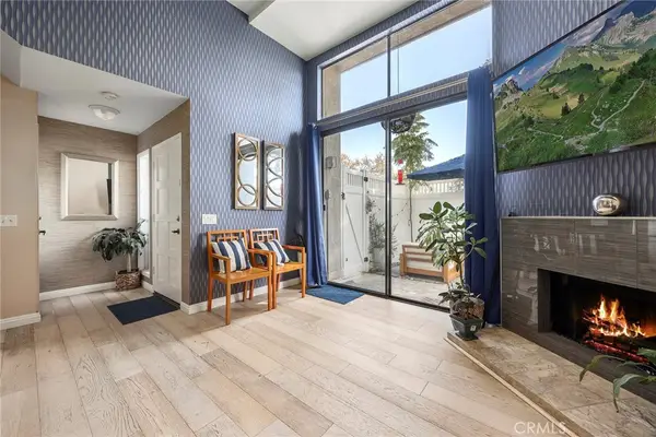 380 W Wilson St #C102, Costa Mesa, CA 92627