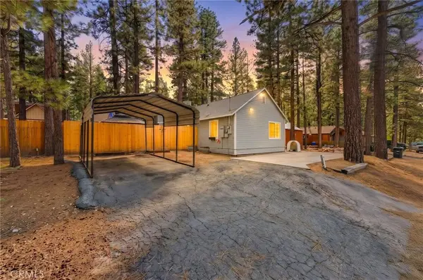 518 W Aeroplane, Big Bear City, CA 92314
