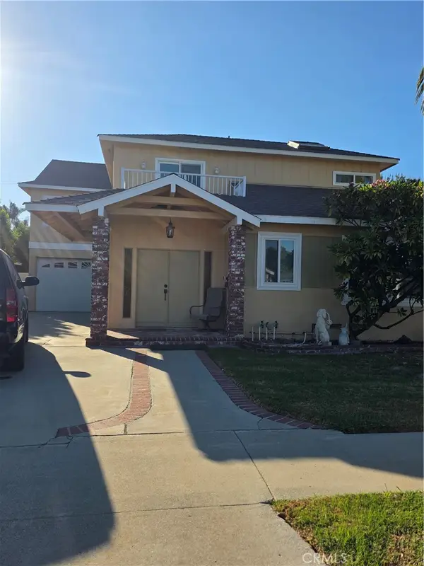 11101 Essex Drive, Los Alamitos, CA 90720