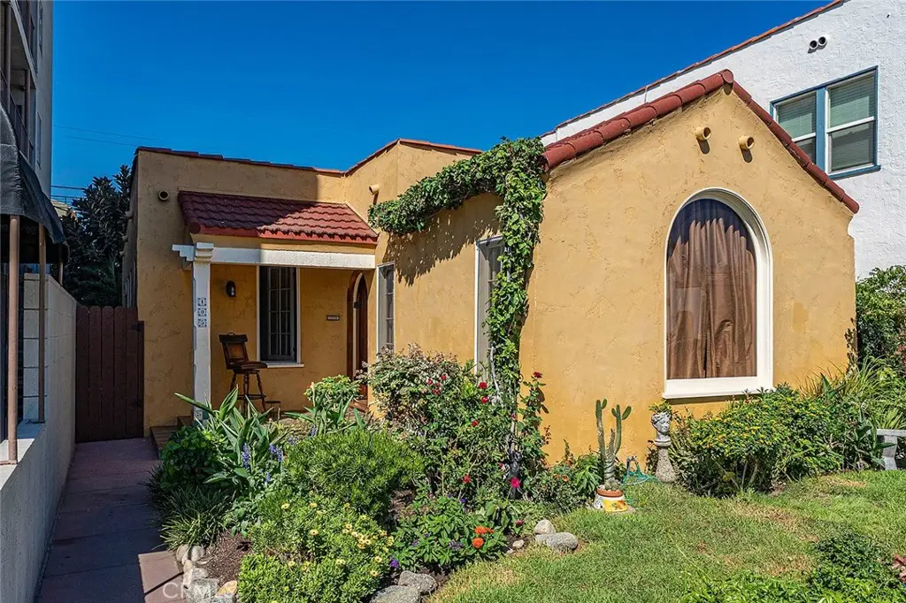 105 Claremont Avenue, Long Beach, CA 90803 - #1