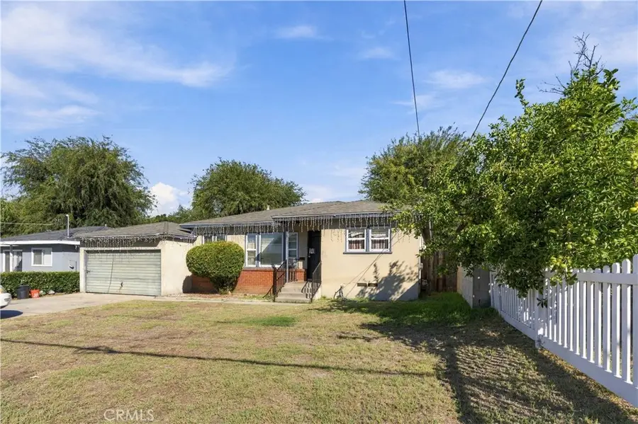 135 W Woodbury, Altadena, CA 91001 - #2