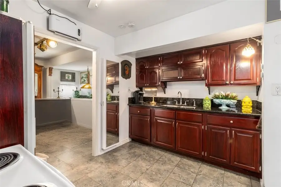 657 W 66th, Los Angeles, CA 90044 - #3