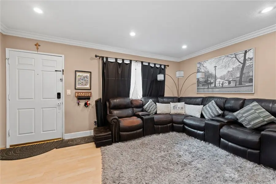 7035 Woodley #205, Van Nuys, CA 91406 - #3