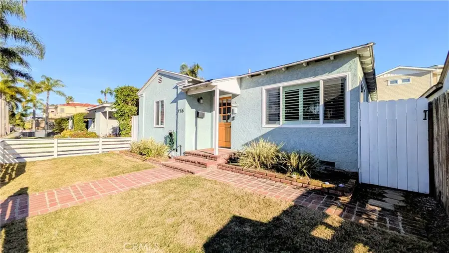 216 15th Street, Seal Beach, CA 90740 - #2