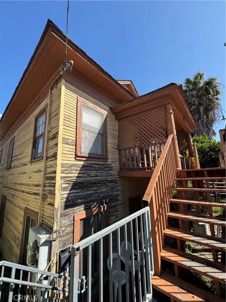 1613 E 1st, Los Angeles, CA 90033 - #3