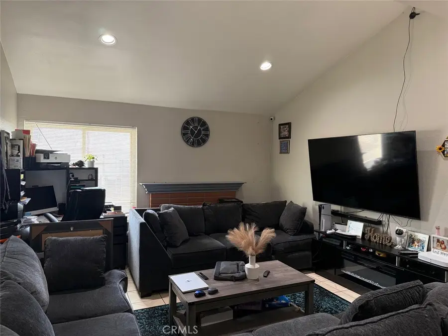 1434 N San Diego, Ontario, CA 91764 - #2