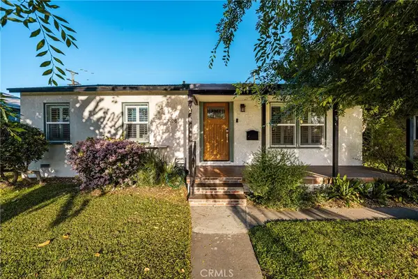 1908 Clark, Long Beach, CA 90815