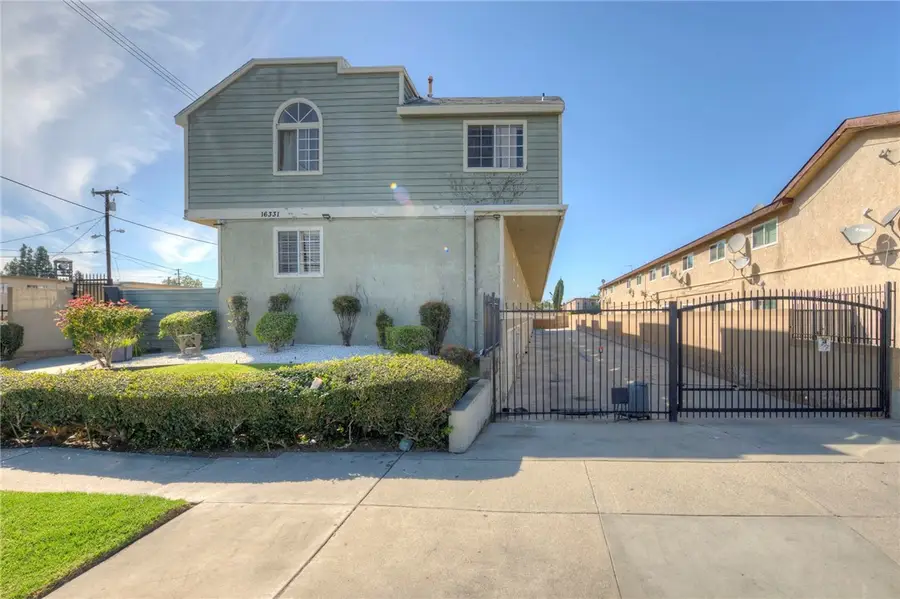 16331 Cornuta Avenue #E, Bellflower, CA 90706 - #2