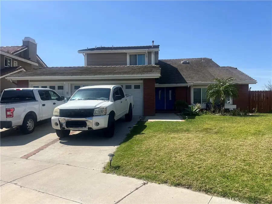 1716 Greenview Avenue, Corona, CA 92878 - #2