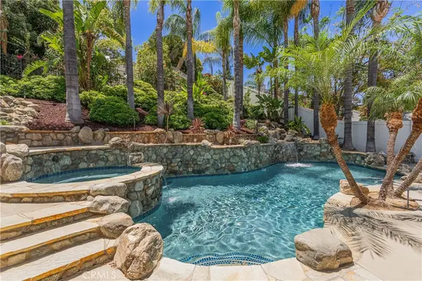 992 Chinotto Circle, Corona, CA 92881