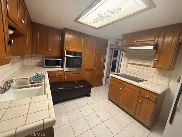 16608 Oakville Street, Fontana, CA 92336