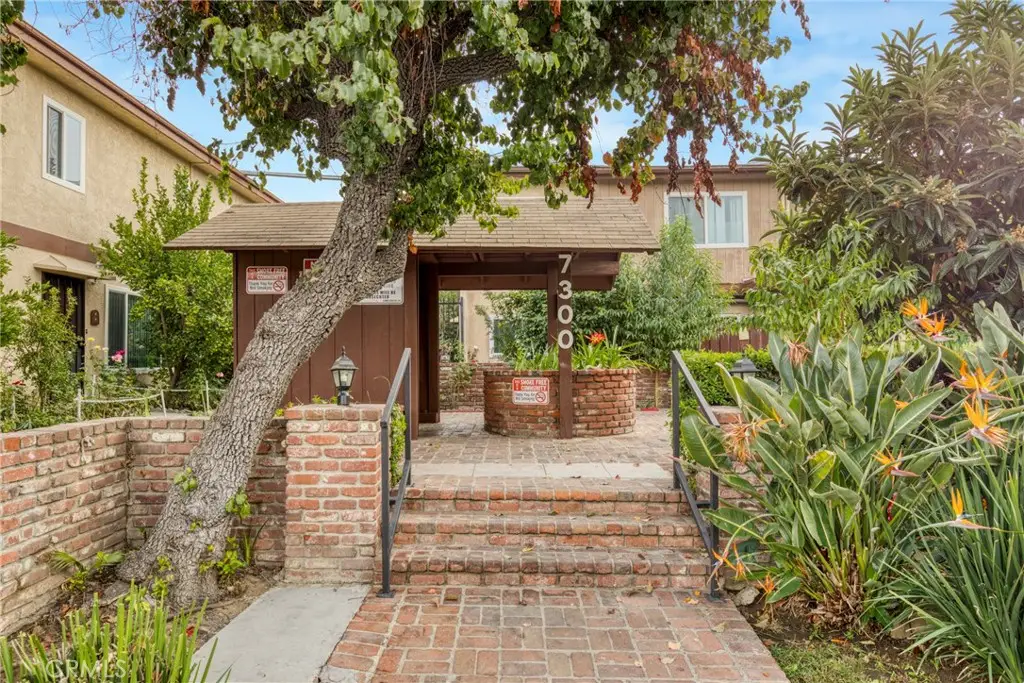 7300 Lennox #J5, Van Nuys, CA 91405 - #1