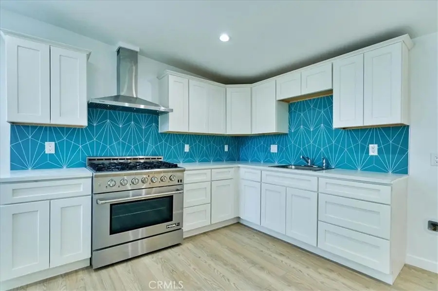 402 E 93rd Street, Los Angeles, CA 90003 - #3