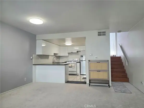 3050 S Bristol Street #32, Santa Ana, CA 92704