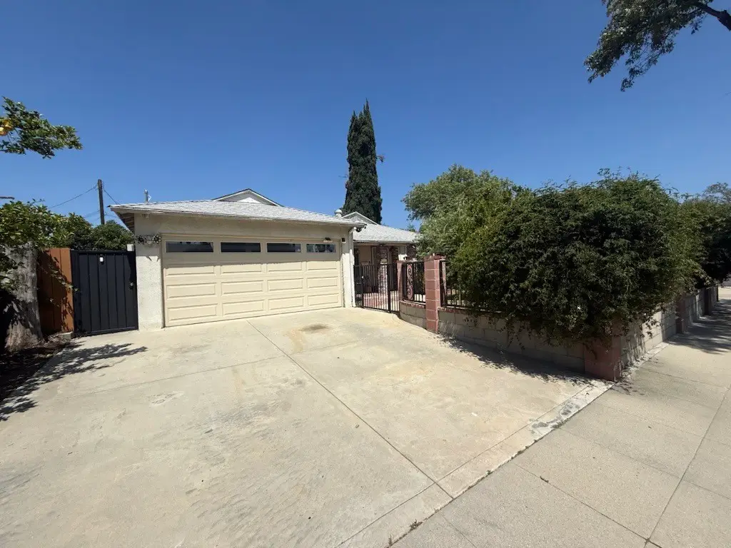 8225 Encino, Northridge, CA 91325 - #1