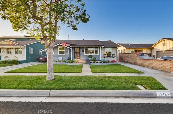 11423 213th, Lakewood, CA 90715