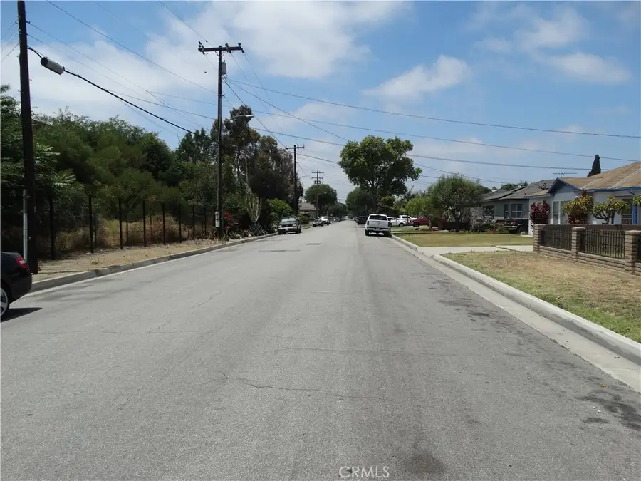 10461 Beach, Bellflower, CA 90706 - #2