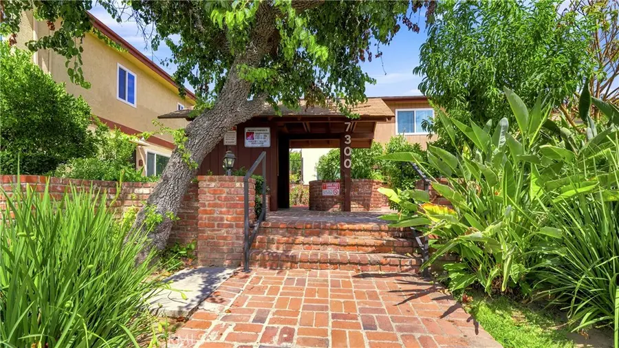 7300 Lennox #K16, Van Nuys, CA 91405 - #3