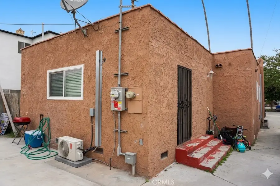 514 W 105th, Los Angeles, CA 90044 - #2