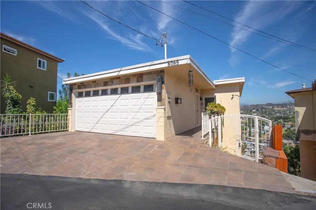 5065 La Calandria Drive, Los Angeles, CA 90032 - #1