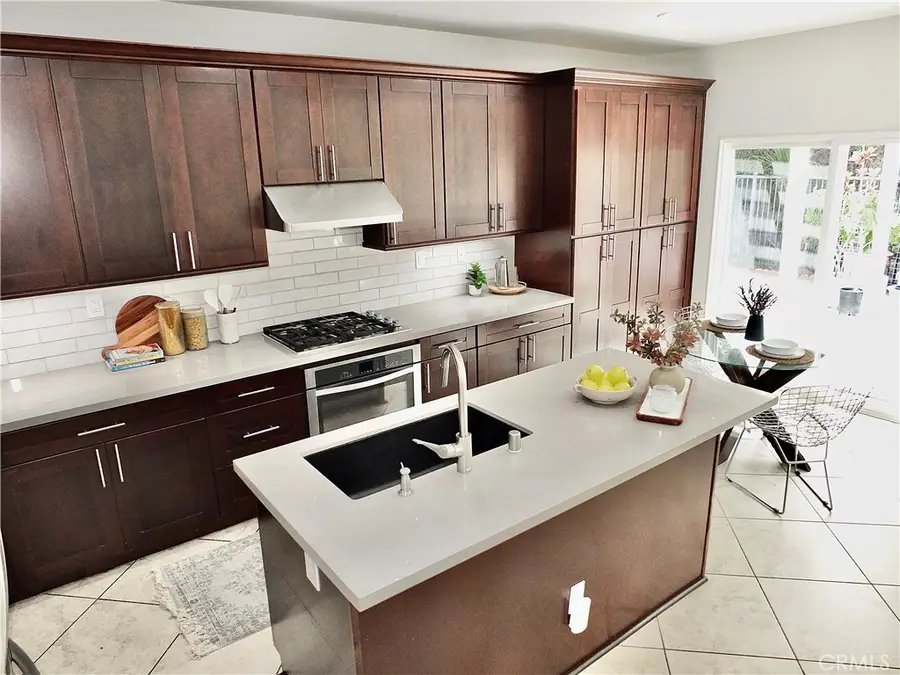 2471 Amelia Court, Signal Hill, CA 90755 - #3