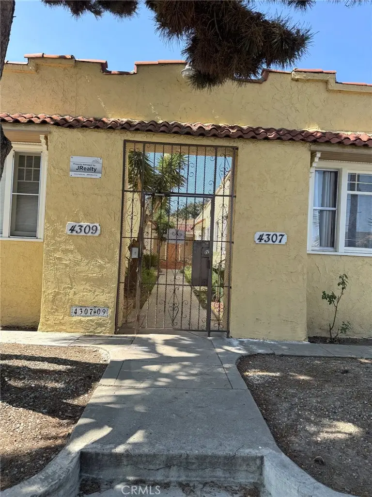 4307 S Normandie, Los Angeles, CA 90037 - #1