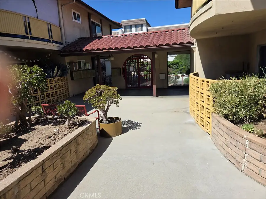540 Evergreen Street #18, Inglewood, CA 90302 - #2
