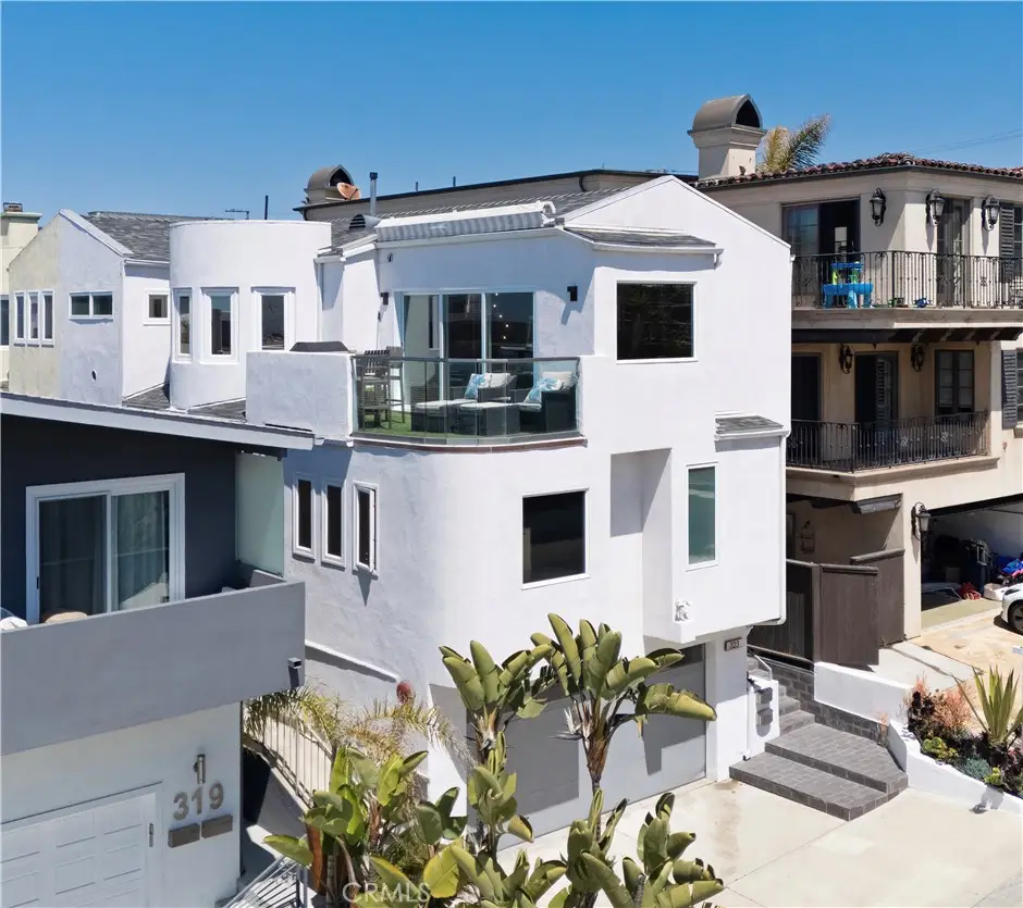 323 31st Street, Manhattan Beach, CA 90266 - #1