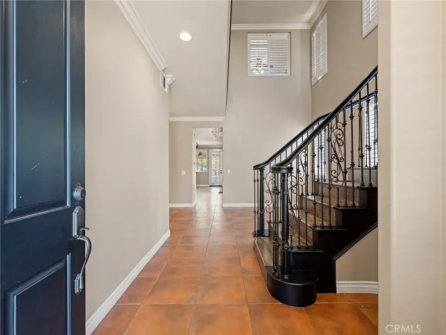 28304 Lorita Lane, Saugus, CA 91350 - #3