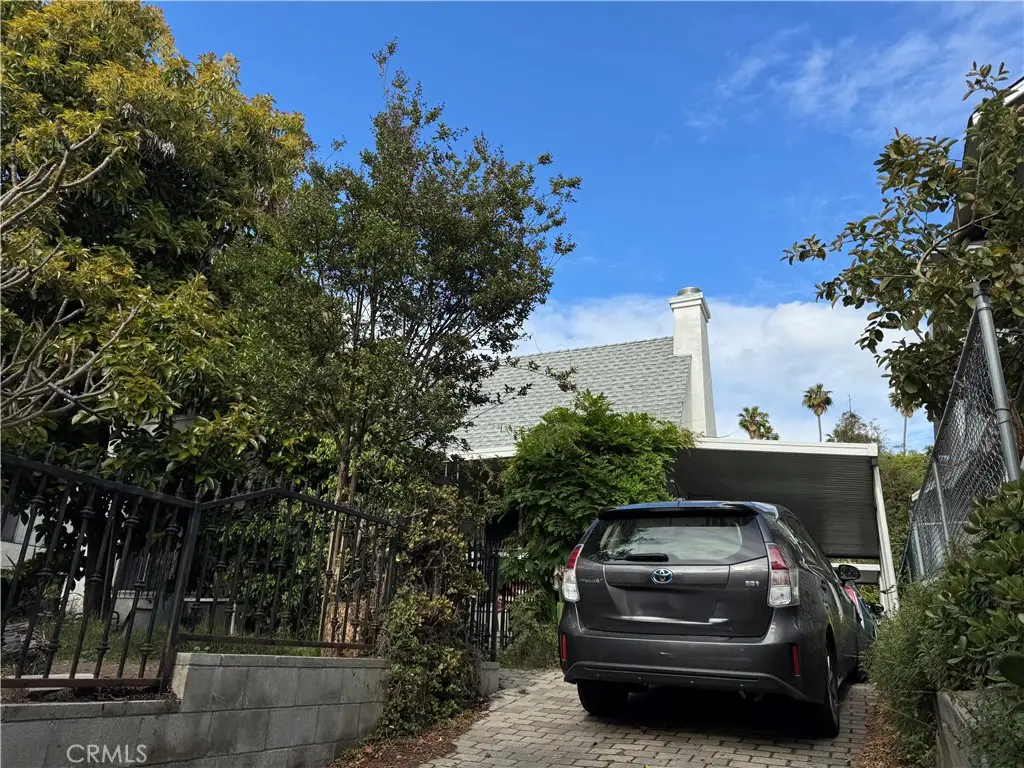 914 Irolo Street, Los Angeles, CA 90006 - Image #1