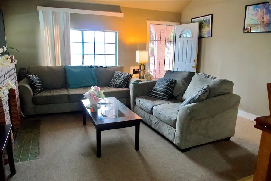 837 W 103rd Street, Los Angeles, CA 90044 - #3