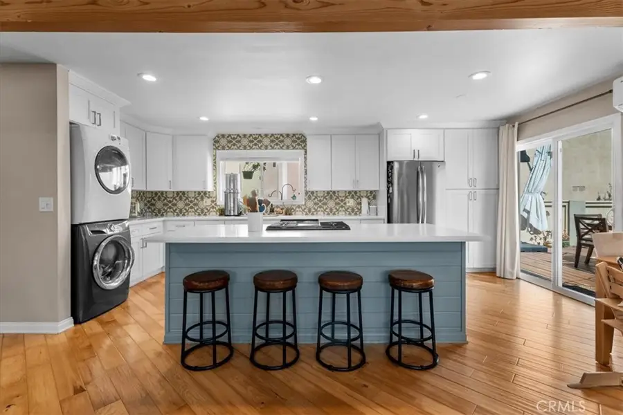 1906 Plant Avenue, Redondo Beach, CA 90278 - Image #2