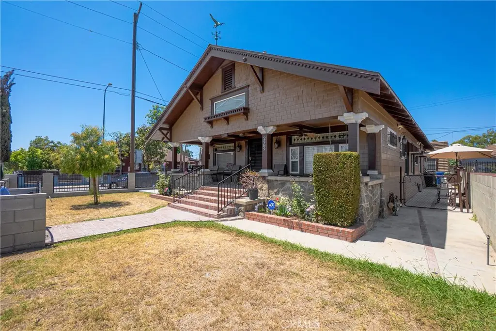2289 W 29th Place, Los Angeles, CA 90018 - #1