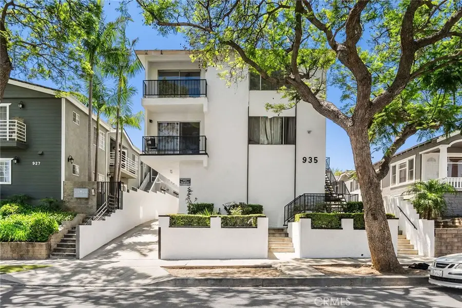 935 W 10th St, San Pedro, CA 90731 - Image #2