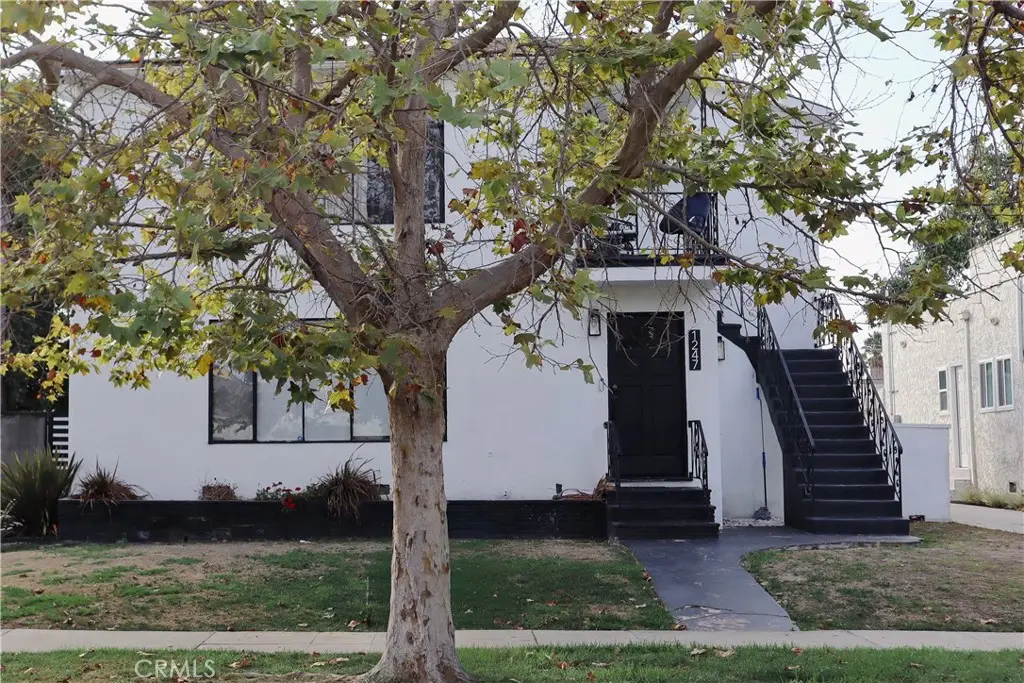 1247 S Sycamore Avenue, Los Angeles, CA 90019 - Image #1