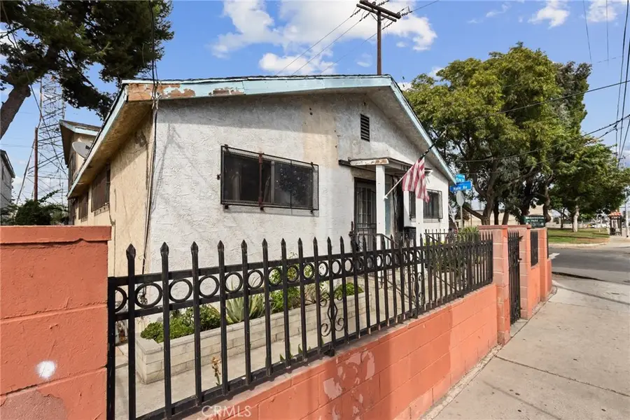 1647 E 92nd St, Los Angeles, CA 90002 - Image #3