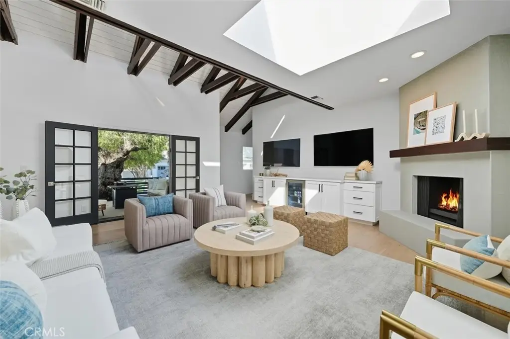 3616 Laurel Avenue, Manhattan Beach, CA 90266 - Image #1