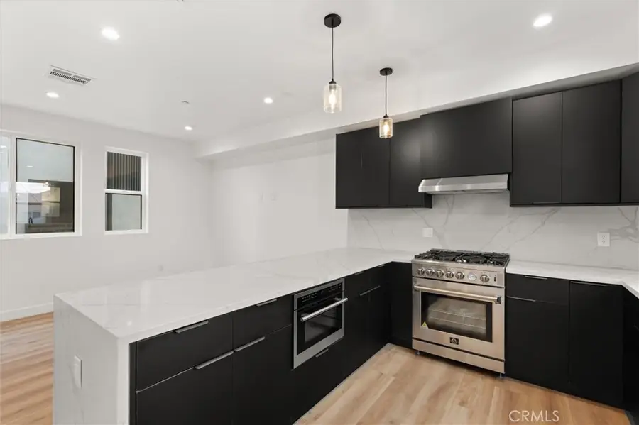 11410 W Calvert Street, North Hollywood, CA 91606 - Image #3