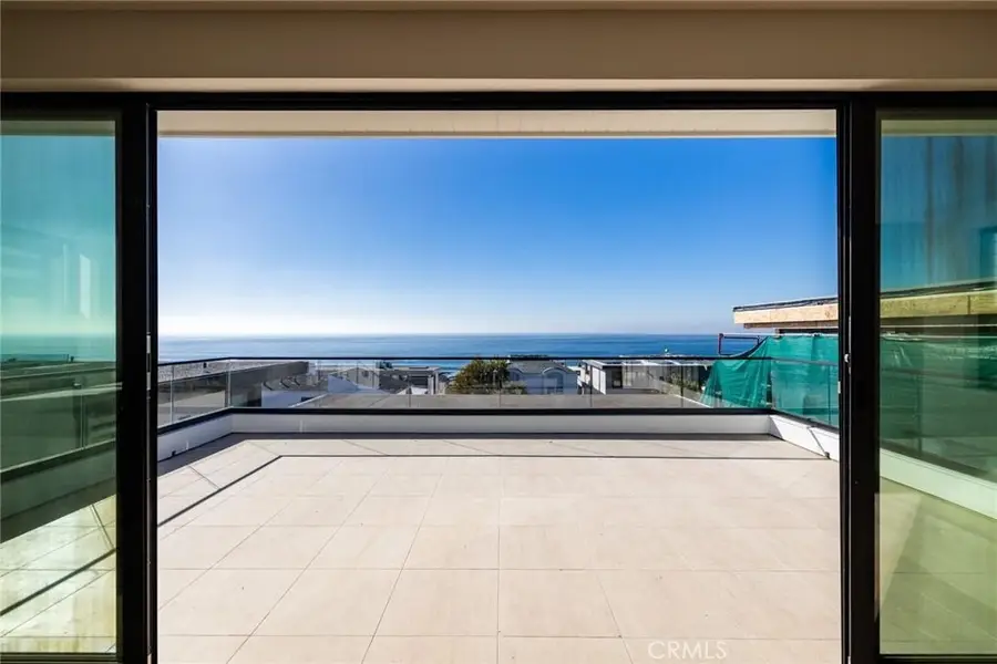 213 Bayview Drive, Manhattan Beach, CA 90266 - Image #2