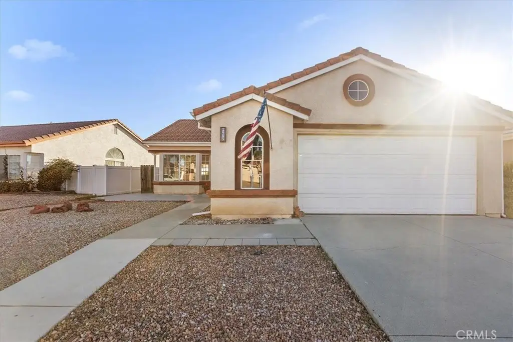 2985 Pembroke, Hemet, CA 92545 - Image #1