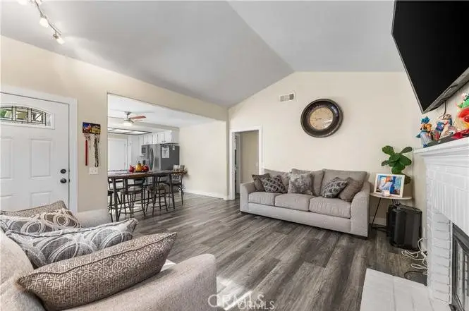 1201 E Avenue R7, Palmdale, CA 93550 - #2