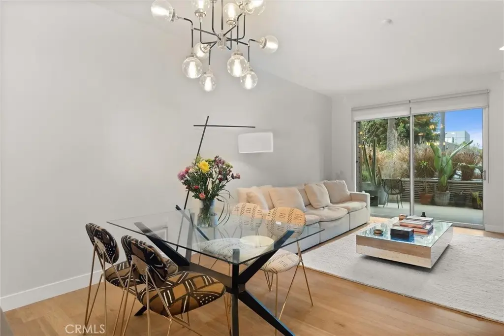 6001 Carlton Way #102, Los Angeles, CA 90028 - #1