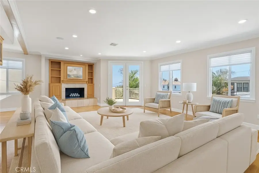 944 5th Street, Hermosa Beach, CA 90254 - Image #3