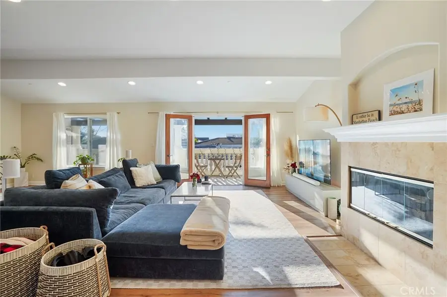 168 Ardmore Avenue, Hermosa Beach, CA 90254 - #2